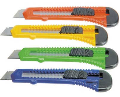 Bismark Cutter Grande Retractil - Medidas 17x8x15cm - Empuñadura de Plastico - Bloqueo de Seguridad - Colores Surtidos