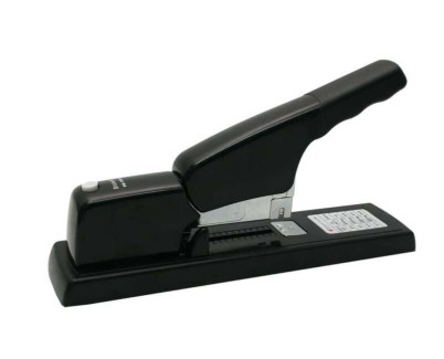 Bismark Grapadora de Gruesos 13mm - Funcion de Grapado en Plano - Evita Abultamiento en Esquinas - Capacidad para Gran Numero de Hojas - Color Negro