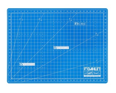 Dahle 10690 Plancha de Corte A4 22x30cm - 5 Capas con Nucleo Resistente al Corte - Lineas de Orientacion - Color Azul