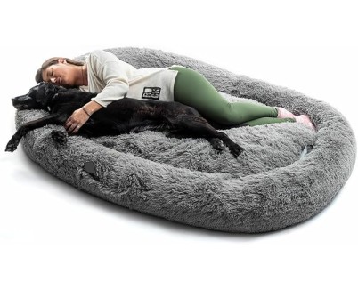 Innovagoods Cama Extragrande para Mascotas y Humanos - Bolsillo Lateral - Antideslizante - Facil Limpieza - Poliester - Ergonomico - Funda Extraible - 190x140x25cm - Color Gris