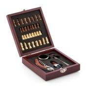 Innovagoods Set de 5 Accesorios para Vino con Juego de Ajedrez Completo - Material Madera y Acero Inoxidable - Ideal para Regalar - 15x5x17cm - Color Marron