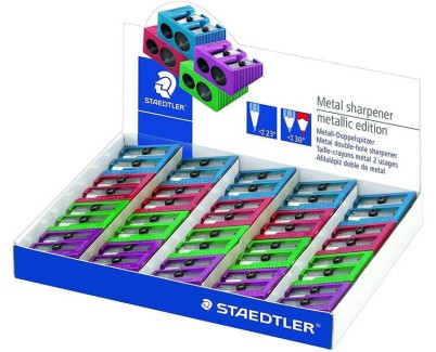 Staedtler Expositor de 20 Sacapuntas Metalicos con Cuchilla de Metal - Angulo de Afilado de 23° y 30º - 2 Agujeros - Colores Surtidos